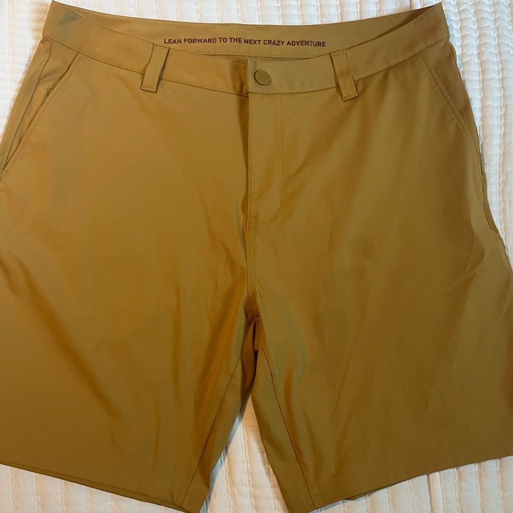 RHONE Commuter Short